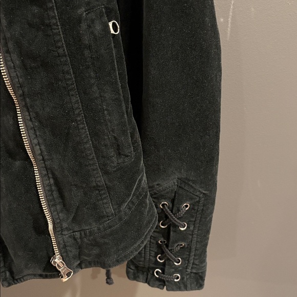BNCO size 8 velvet Women's Black Jacket - Picture 3 of 5